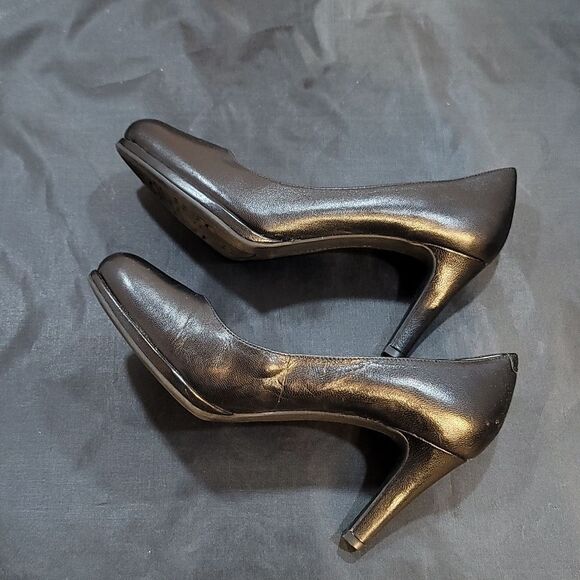 NATURALIZER N5 COMFORT LEATHER LOW HEEL PUMP - Picture 9 of 14